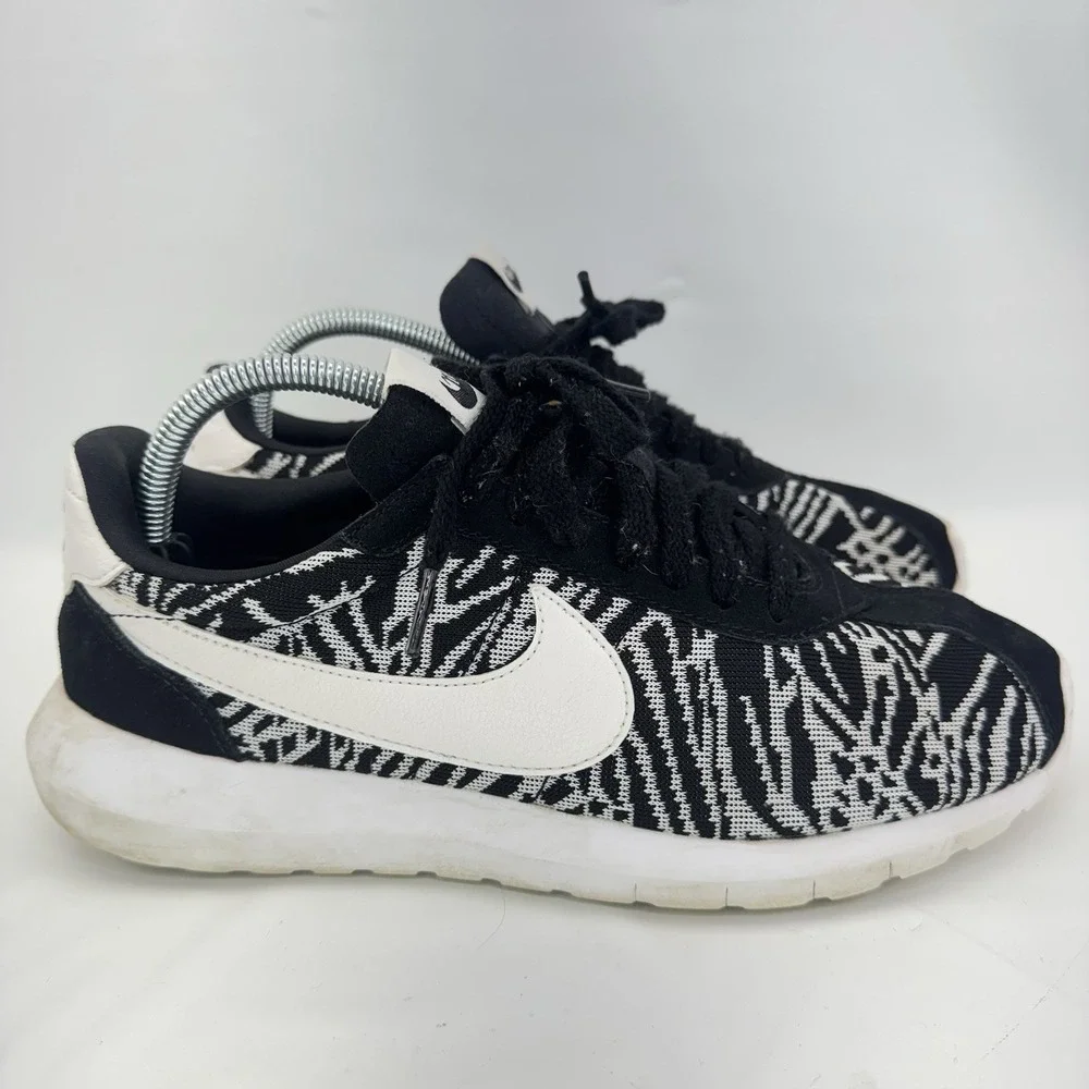Nike Women's Roshe LD 1000 KJCRD Black White Size 9.5 819845 001 Training Shoes
